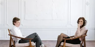 Menghadapi Tekanan Sosial dalam Pernikahan Menghadapi Tekanan Sosial dalam Pernikahan Panduan untuk Menjalani Pernikahan Tanpa Beban