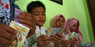 Berapa Angpau Lebaran untuk Keponakan dan Tetangga? Berapa Angpau Lebaran untuk Keponakan dan Tetangga