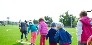 Budi Pekerti Zaman Now: 7 Kebiasaan Baik yang Perlu Ditanamkan Sejak Dini Budi Pekerti Zaman Now 7 Kebiasaan Baik yang Perlu Ditanamkan Sejak Dini, budi pekerti zaman now, kebiasaan baik anak, ajarkan etika sejak dini, nilai karakter anak, sopan santun modern