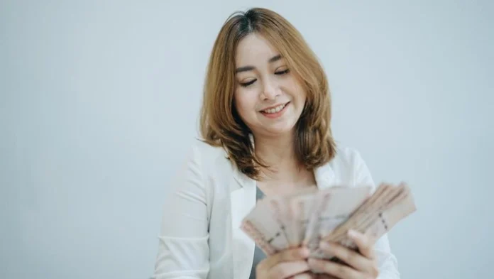 Gaji UMR, Dana pensiun Rp 1 miliar, Investasi pension, Menabung sejak dini, Gaya hidup produktif