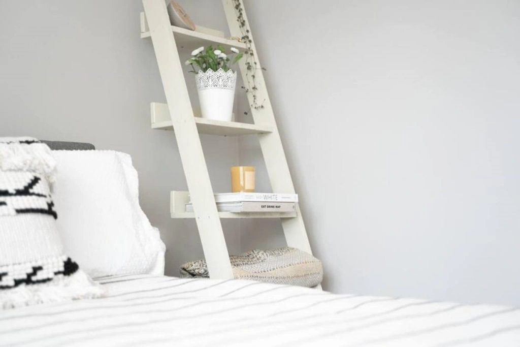 rak kamar tidur, rak gantung minimalis, rak dinding kamar tidur, rak kamar tidur multifungsi, rak minimalis untuk kamar